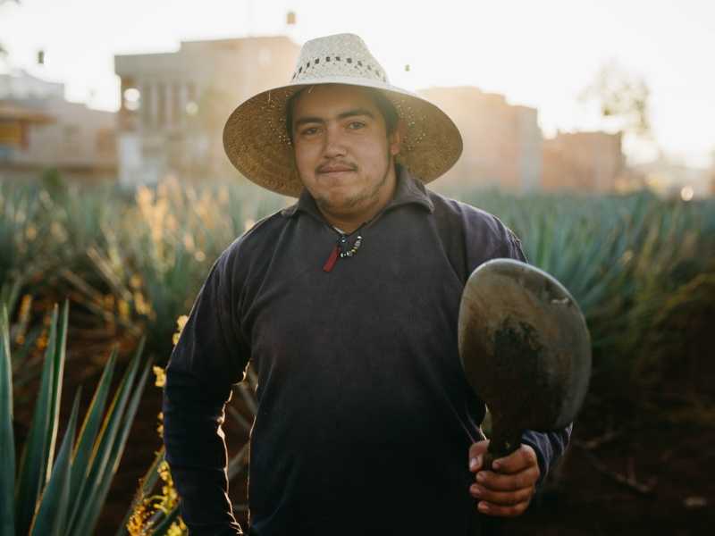 Sebanyak 100 Ribu APD Disalurkan ke Wilayah Skala Prioritas